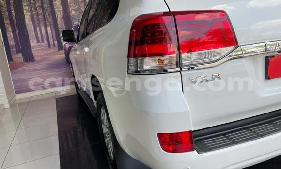 Buy Used Toyota Land Cruiser White Car in Ezulwini in Hhohho Buy Used Toyota Land Cruiser White Car in Ezulwini in Hhohho