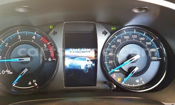 Buy Used Toyota Hilux Silver Car in Ezulwini in Hhohho Buy Used Toyota Hilux Silver Car in Ezulwini in Hhohho