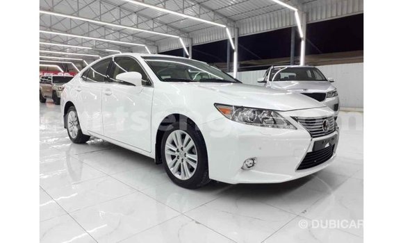 Buy Import Lexus ES White Car in Import - Dubai in Hhohho Buy Import Lexus ES White Car in Import - Dubai in Hhohho