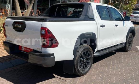 Acheter Occasion Voiture Toyota Hilux Blanc à Ezulwini, Hhohho Acheter Occasion Voiture Toyota Hilux Blanc à Ezulwini, Hhohho