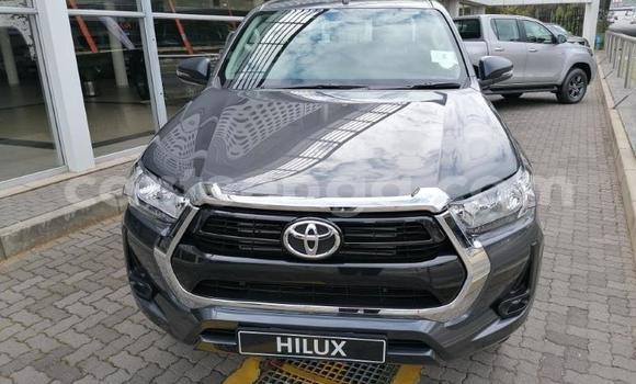 Buy Used Toyota Hilux Silver Car in Mbabane in Manzini Buy Used Toyota Hilux Silver Car in Mbabane in Manzini