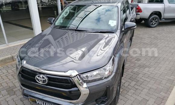 Buy Used Toyota Hilux Silver Car in Mbabane in Manzini Buy Used Toyota Hilux Silver Car in Mbabane in Manzini