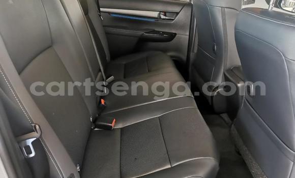 Buy Used Toyota Hilux Silver Car in Ezulwini in Hhohho Buy Used Toyota Hilux Silver Car in Ezulwini in Hhohho