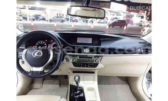 Buy Import Lexus ES White Car in Import - Dubai in Hhohho Buy Import Lexus ES White Car in Import - Dubai in Hhohho