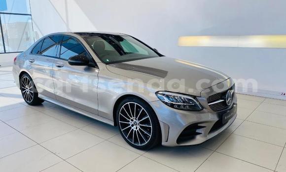 Nunua Ilio tumika Mercedes-Benz C-Classe Silver Gari ndani ya Ezulwini nchini Hhohho