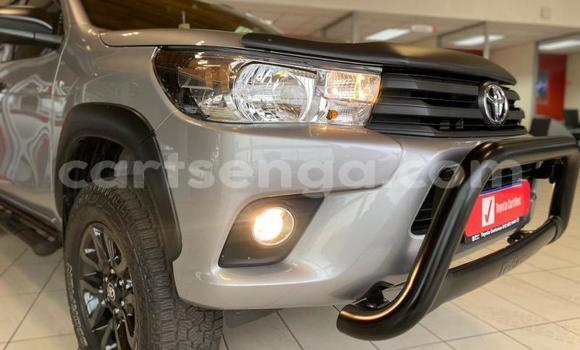 Buy Used Toyota Hilux Silver Car in Mbabane in Manzini Buy Used Toyota Hilux Silver Car in Mbabane in Manzini