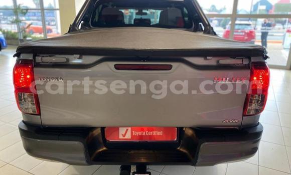 Buy Used Toyota Hilux Silver Car in Mbabane in Manzini Buy Used Toyota Hilux Silver Car in Mbabane in Manzini