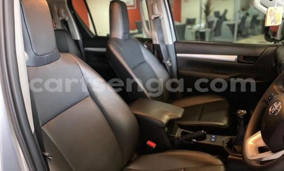 Buy Used Toyota Hilux Silver Car in Mbabane in Manzini Buy Used Toyota Hilux Silver Car in Mbabane in Manzini