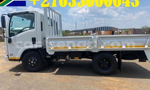 Nunua Ilio tumika Isuzu FTR 850 White Lori ndani ya Mbabane nchini Manzini Nunua Ilio tumika Isuzu FTR 850 White Lori ndani ya Mbabane nchini Manzini