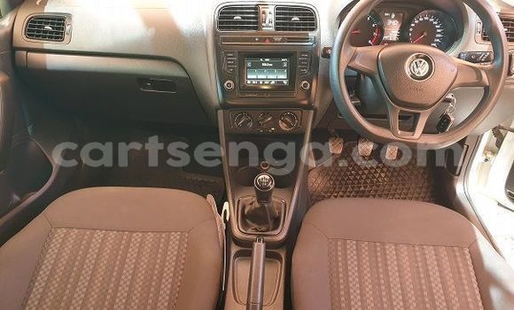 Acheter Occasion Voiture Volkswagen Polo Blanc à Ezulwini, Hhohho Acheter Occasion Voiture Volkswagen Polo Blanc à Ezulwini, Hhohho