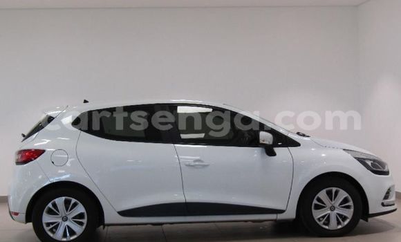 Buy Used Renault Clio White Car in Big Bend in Lubombo District Buy Used Renault Clio White Car in Big Bend in Lubombo District