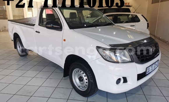 Buy Used Toyota Hilux White Car in Mbabane in Manzini Buy Used Toyota Hilux White Car in Mbabane in Manzini