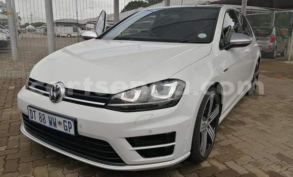 Nunua Ilio tumika Volkswagen Golf R White Gari ndani ya Ezulwini nchini Hhohho
