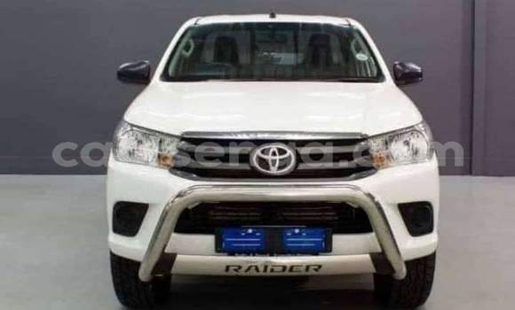 Acheter Occasion Voiture Toyota Hilux Blanc à Big Bend, Lubombo