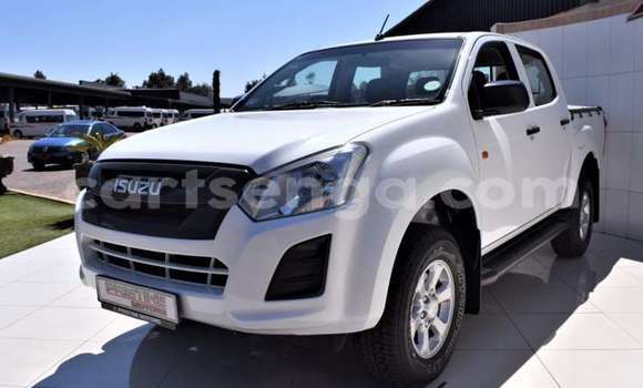 Acheter Occasion Voiture Isuzu KB Blanc à Big Bend, Lubombo