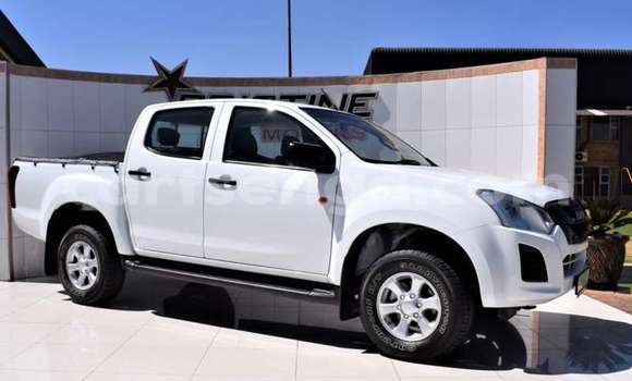 Acheter Occasion Voiture Isuzu KB Blanc à Big Bend, Lubombo Acheter Occasion Voiture Isuzu KB Blanc à Big Bend, Lubombo