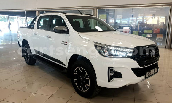 Acheter Occasion Voiture Toyota Hilux Blanc à Big Bend, Lubombo District Acheter Occasion Voiture Toyota Hilux Blanc à Big Bend, Lubombo District