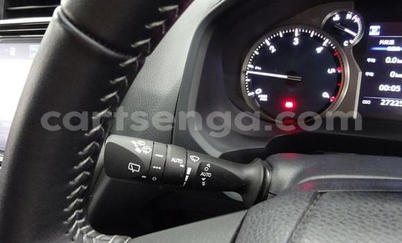 Nunua Ilio tumika Toyota Land Cruiser Prado White Gari ndani ya Mbabane nchini Manzini Nunua Ilio tumika Toyota Land Cruiser Prado White Gari ndani ya Mbabane nchini Manzini