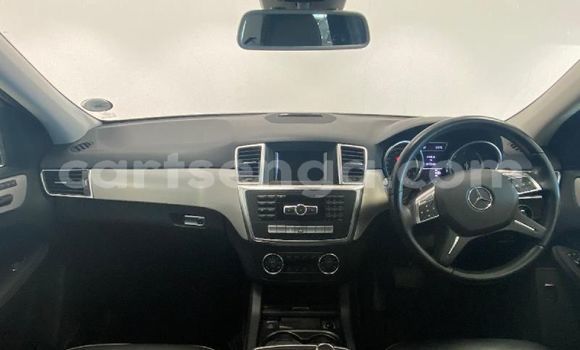 Buy Used Mercedes‒Benz ML–Class White Car in Big Bend in Lubombo District Buy Used Mercedes‒Benz ML–Class White Car in Big Bend in Lubombo District