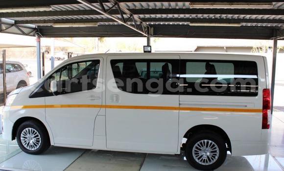 Acheter Occasion Voiture Toyota Hiace Blanc à Ezulwini, Hhohho Acheter Occasion Voiture Toyota Hiace Blanc à Ezulwini, Hhohho