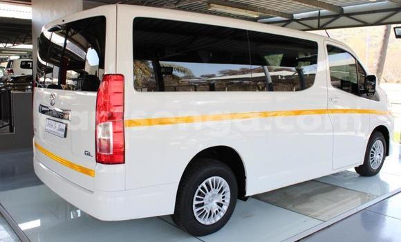 Acheter Occasion Voiture Toyota Hiace Blanc à Ezulwini, Hhohho Acheter Occasion Voiture Toyota Hiace Blanc à Ezulwini, Hhohho