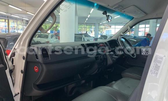Acheter Occasion Voiture Toyota Hiace Blanc à Ezulwini, Hhohho Acheter Occasion Voiture Toyota Hiace Blanc à Ezulwini, Hhohho