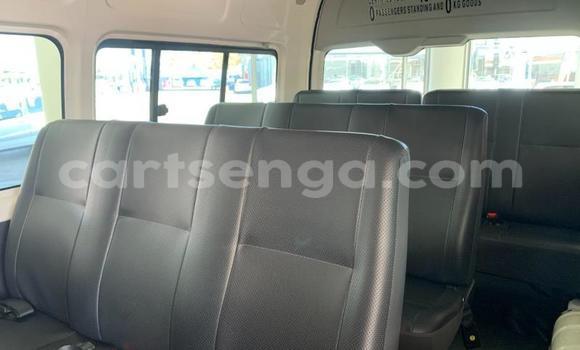 Acheter Occasion Voiture Toyota Hiace Blanc à Ezulwini, Hhohho Acheter Occasion Voiture Toyota Hiace Blanc à Ezulwini, Hhohho