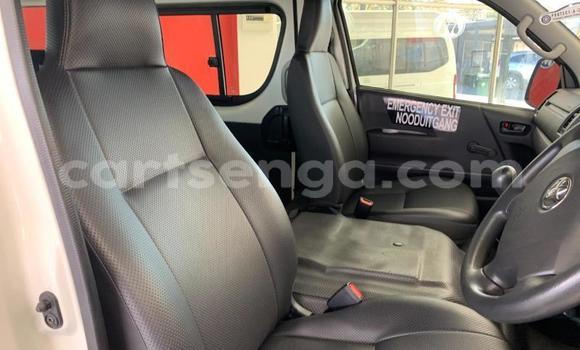 Acheter Occasion Voiture Toyota Hiace Blanc à Ezulwini, Hhohho Acheter Occasion Voiture Toyota Hiace Blanc à Ezulwini, Hhohho