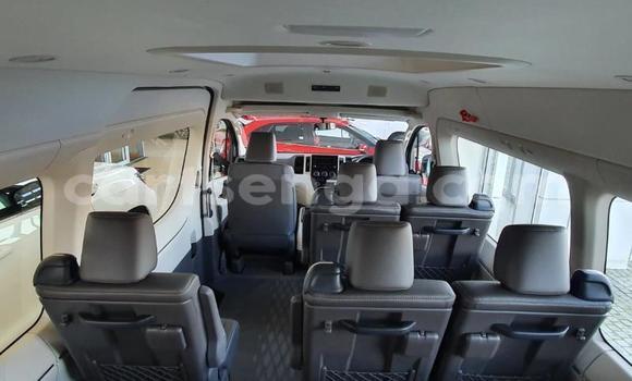Nunua Ilio tumika Toyota Hiace White Gari ndani ya Ezulwini nchini Hhohho Nunua Ilio tumika Toyota Hiace White Gari ndani ya Ezulwini nchini Hhohho