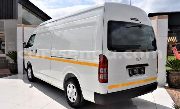 Acheter Occasion Voiture Toyota Hiace Blanc à Ezulwini, Hhohho Acheter Occasion Voiture Toyota Hiace Blanc à Ezulwini, Hhohho