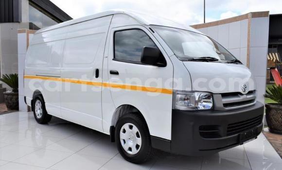 Acheter Occasion Voiture Toyota Hiace Blanc à Ezulwini, Hhohho Acheter Occasion Voiture Toyota Hiace Blanc à Ezulwini, Hhohho