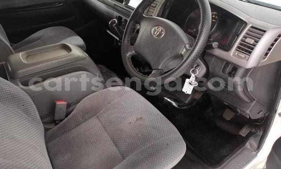 Buy Used Toyota Hiace White Car in Ezulwini in Hhohho Buy Used Toyota Hiace White Car in Ezulwini in Hhohho