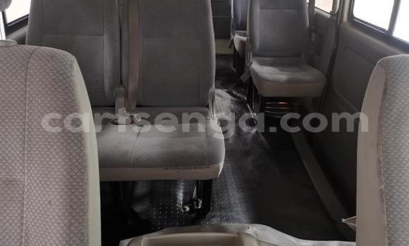 Buy Used Toyota Hiace White Car in Ezulwini in Hhohho Buy Used Toyota Hiace White Car in Ezulwini in Hhohho