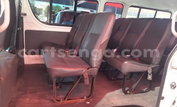 Acheter Occasion Voiture Toyota Hiace Blanc à Ezulwini, Hhohho Acheter Occasion Voiture Toyota Hiace Blanc à Ezulwini, Hhohho