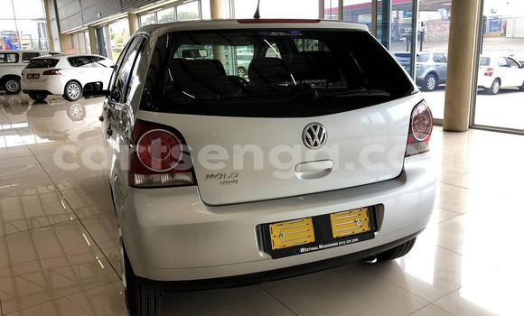 Acheter Occasion Voiture Volkswagen Polo Gris à Hlatikulu, Shiselweni District Acheter Occasion Voiture Volkswagen Polo Gris à Hlatikulu, Shiselweni District