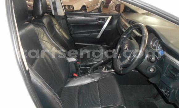 Nunua Ilio tumika Toyota Corolla White Gari ndani ya Ezulwini nchini Hhohho Nunua Ilio tumika Toyota Corolla White Gari ndani ya Ezulwini nchini Hhohho