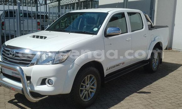 Buy Used Toyota Hilux White Car in Mbabane in Manzini Buy Used Toyota Hilux White Car in Mbabane in Manzini