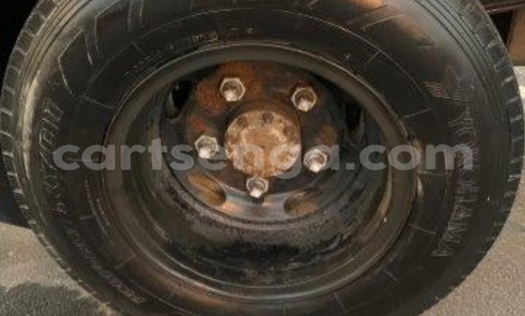 Nunua Ilio tumika Toyota Dyna White Gari ndani ya Ezulwini nchini Hhohho Nunua Ilio tumika Toyota Dyna White Gari ndani ya Ezulwini nchini Hhohho