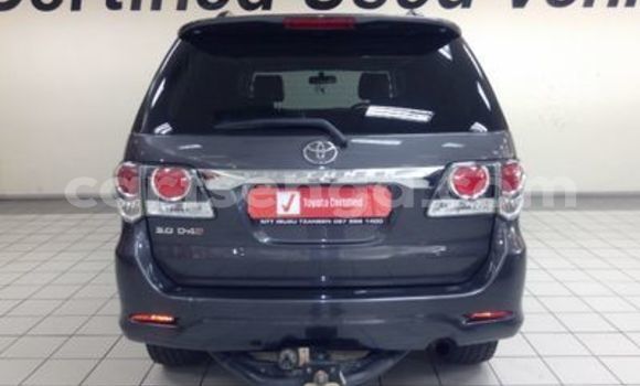 Buy Used Toyota Fortuner Silver Car in Ezulwini in Hhohho Buy Used Toyota Fortuner Silver Car in Ezulwini in Hhohho