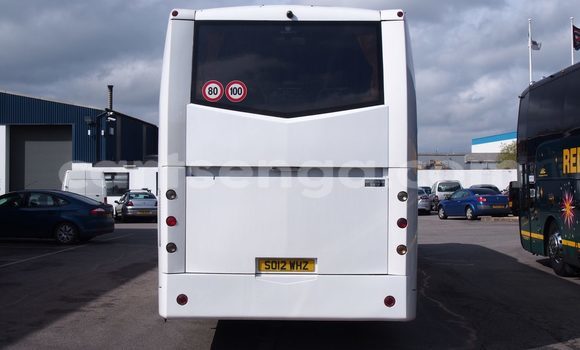 Nunua Imported Volvo S60 Cross Country White Gari ndani ya Big Bend nchini Wilaya ya Lubombo Nunua Imported Volvo S60 Cross Country White Gari ndani ya Big Bend nchini Wilaya ya Lubombo