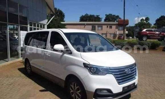 Medium with watermark hyundai h1 lubombo district big bend 26281