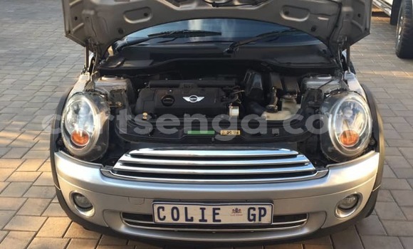 Buy Used MINI Cooper Silver Car in Mbabane in Manzini Buy Used MINI Cooper Silver Car in Mbabane in Manzini