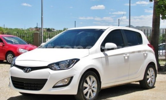 Buy Used Hyundai i20 White Car in Mbabane in Manzini Buy Used Hyundai i20 White Car in Mbabane in Manzini