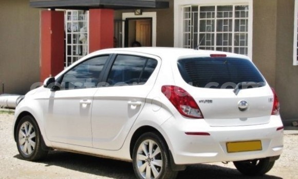 Buy Used Hyundai i20 White Car in Mbabane in Manzini Buy Used Hyundai i20 White Car in Mbabane in Manzini