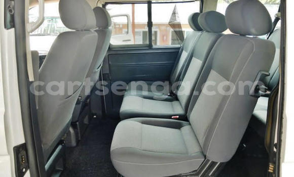 Buy Used Volkswagen Caravelle White Car in Big Bend in Lubombo District Buy Used Volkswagen Caravelle White Car in Big Bend in Lubombo District