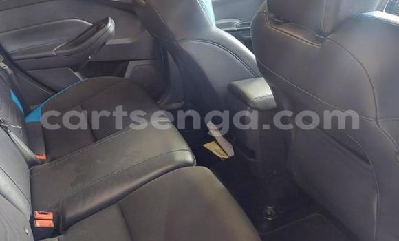 Nunua Ilio tumika Ford Focus RS Blue Gari ndani ya Mbabane nchini Manzini Nunua Ilio tumika Ford Focus RS Blue Gari ndani ya Mbabane nchini Manzini