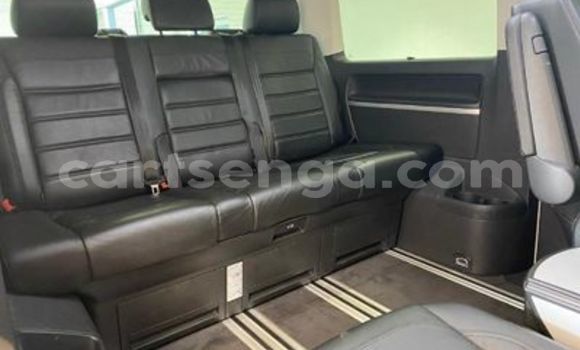 Buy Used Volkswagen Caravelle White Car in Big Bend in Lubombo Buy Used Volkswagen Caravelle White Car in Big Bend in Lubombo