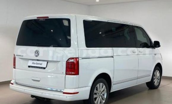 Buy Used Volkswagen Caravelle White Car in Big Bend in Lubombo Buy Used Volkswagen Caravelle White Car in Big Bend in Lubombo