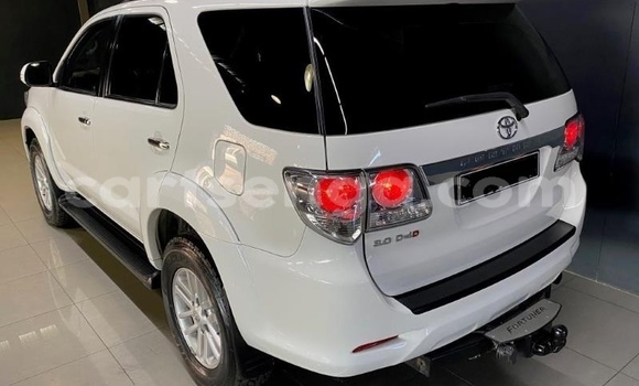 Buy Used Toyota Fortuner White Car in Manzini in Manzini Buy Used Toyota Fortuner White Car in Manzini in Manzini