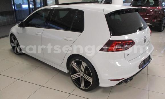 Nunua Ilio tumika Volkswagen Golf R White Gari ndani ya Mbabane nchini Manzini Nunua Ilio tumika Volkswagen Golf R White Gari ndani ya Mbabane nchini Manzini